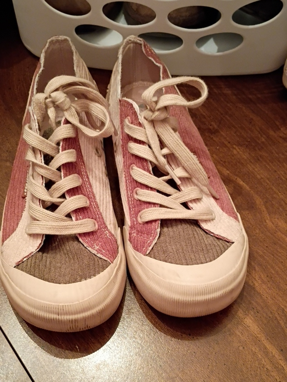 Rocket Dog Casual Women's  Lace-Up Corduroy Sneakers in Beige and Dusty Rose